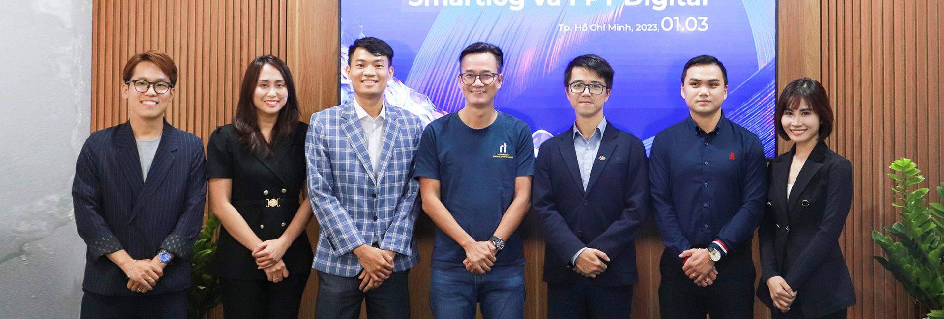 FPT Digital and Smartlog Vietnam have formed an official partnership to assist businesses in their digital transformation for logistics operations