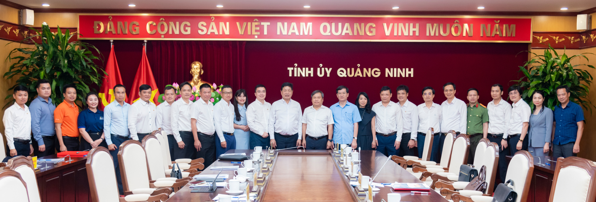 Tỉnh Quảng Ninh duyệt hợp tác chiến lược với Tập đoàn FPT