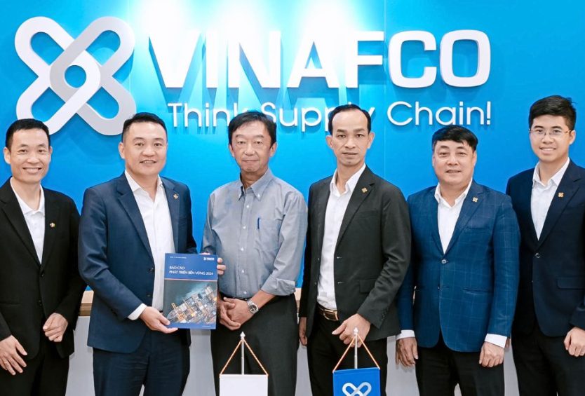 Vinafco hợp tác cùng FPT phát hành Báo cáo Phát triển Bền vững 2024 theo chuẩn GRI: Dấu ấn chiến lược khẳng định cam kết phát triển bền vững trong ngành logistics