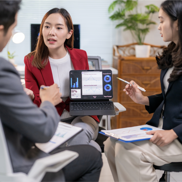 Ứng dụng trí tuệ nhân tạo trong Kinh doanh - tăng trưởng hiệu suất làm việc vượt trội với AI