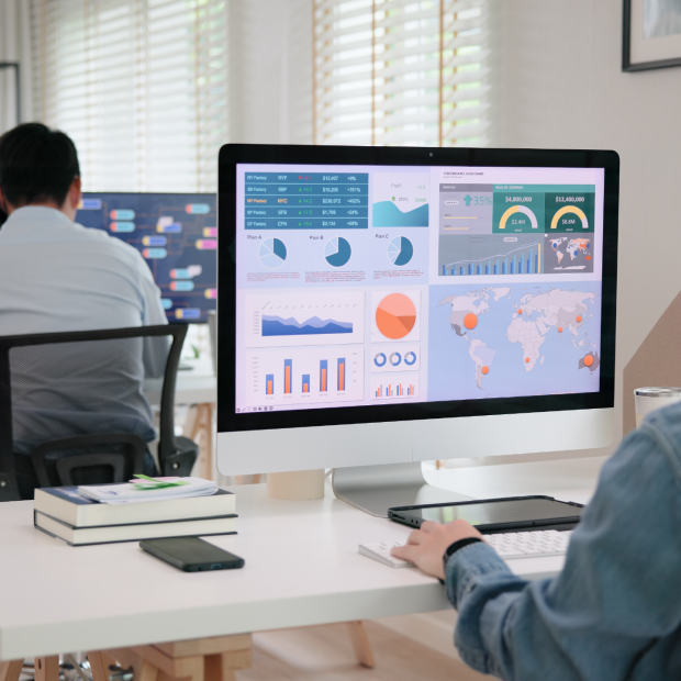 Bắt đầu Data Analytics từ đâu? 5 nhóm quyết định “ăn tiền” nhất theo từng phòng ban