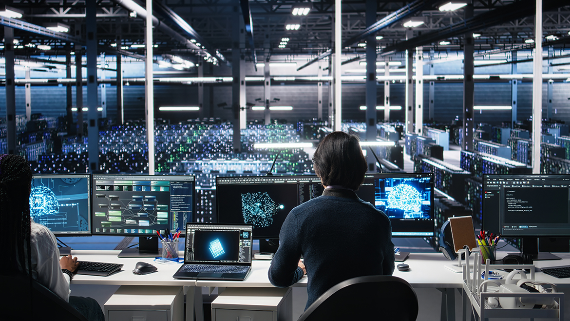 Hình minh họa: Con người đóng vai trò quan trọng trong Analytics